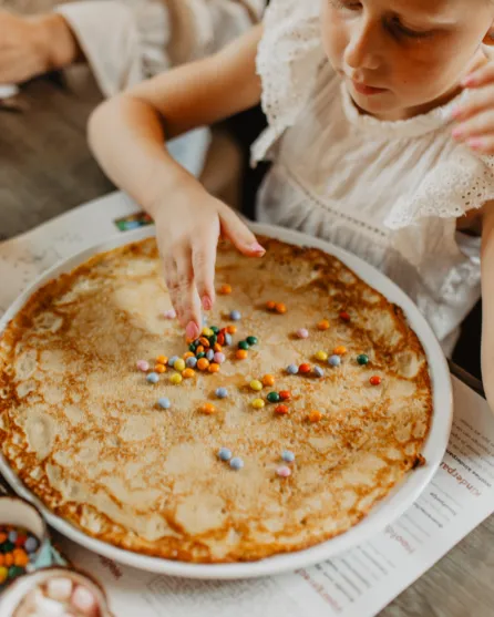 Camping de kleine wolf faciliteit horeca pannenkoeken gezin eten 2
